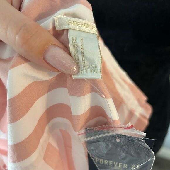 Pink stripe shirt M, new with tags - Picture 2 of 3